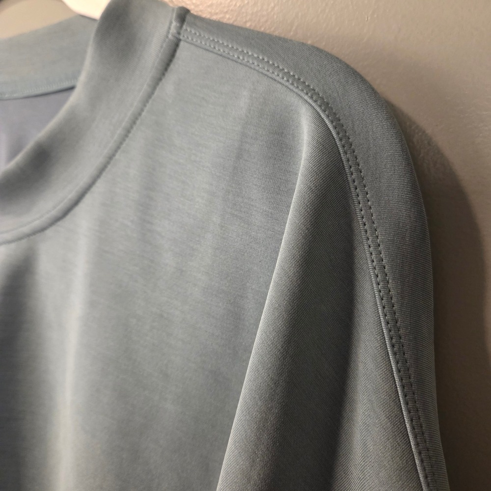 Lululemon Women's Softstreme Perfectly Oversized Cropped Crew Sweatshirt Size 10 - Picture 6 of 9